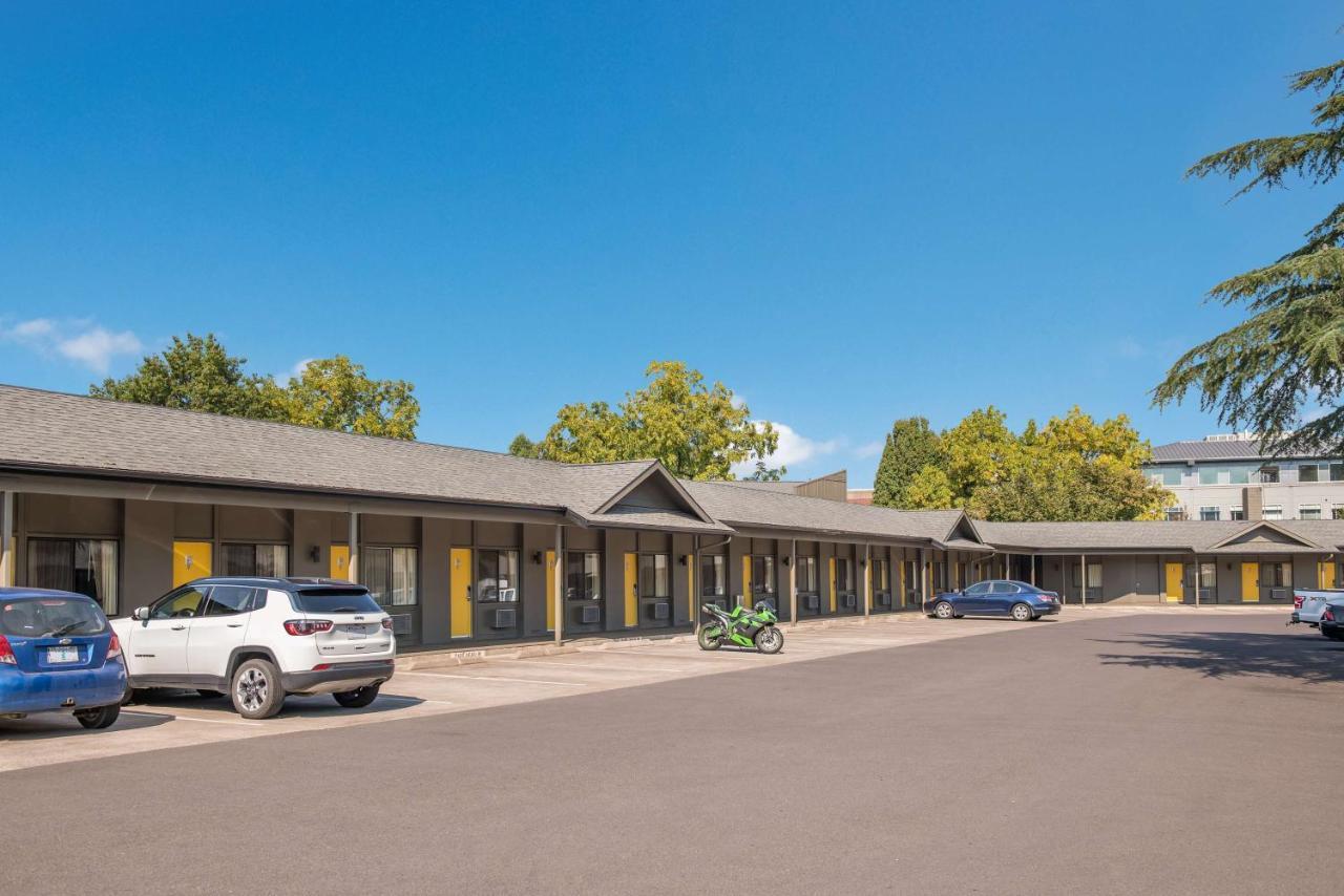 Best Western New Oregon Motel Eugene Exterior foto